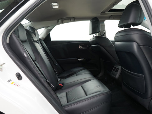 Used 2017 Toyota Avalon XLE Premium image 11