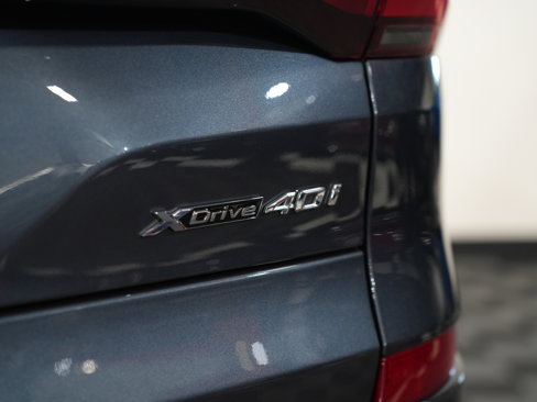 Used 2022 BMW X5 xDrive40i w/ M Sport Package image 18