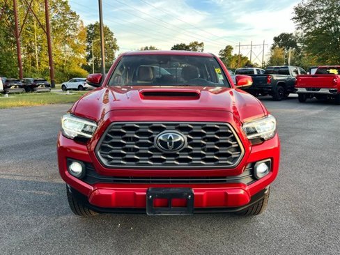 Used 2021 Toyota Tacoma TRD Sport w/ Technology Package image 3