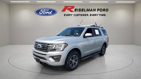 Used 2019 Ford Expedition XLT w/ Equipment Group 201A image 2