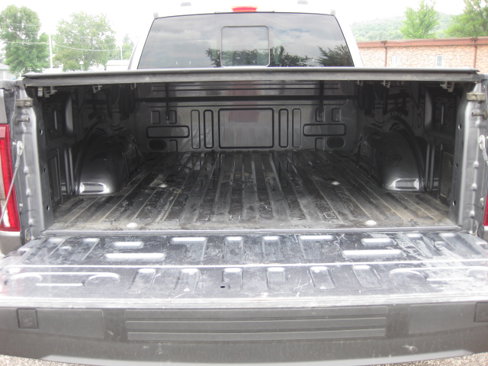 Used 2024 Ford F150 Lariat w/ FX4 Off-Road Package image 9