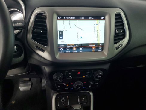 Used 2018 Jeep Compass Latitude w/ Popular Equipment Group image 16