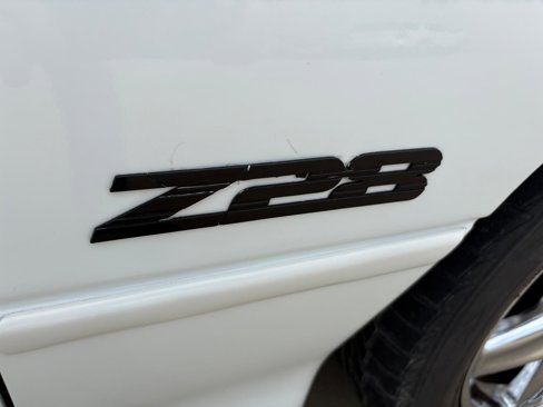 Used 1999 Chevrolet Camaro Z28 image 13