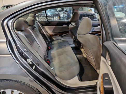 Used 2011 Honda Accord EX image 23
