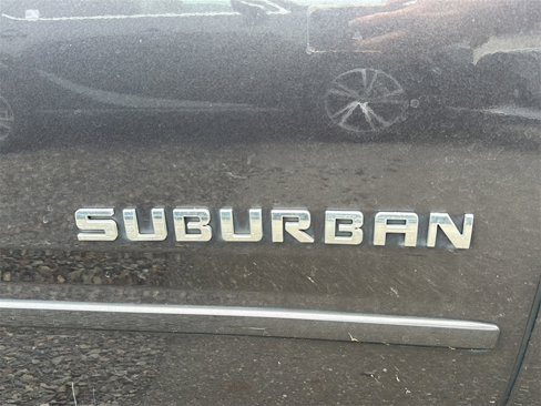 Used 2015 Chevrolet Suburban LTZ image 7