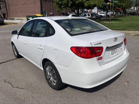 Used 2010 Hyundai Elantra GLS image 10