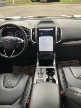 Used 2024 Ford Edge Titanium image 18