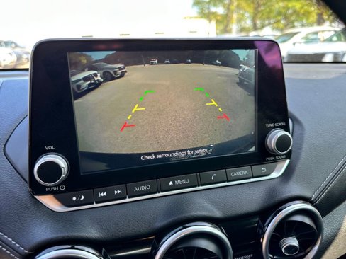 Used 2022 Nissan Sentra SV image 18