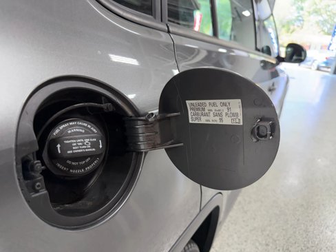 Used 2016 Volkswagen Tiguan S image 16