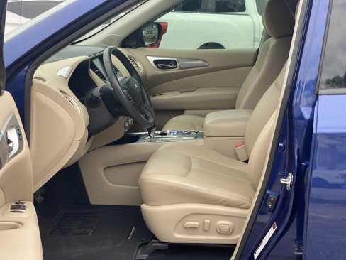 Used 2017 Nissan Pathfinder SL w/ SL Tech Package image 9