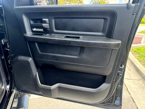 Used 2015 RAM 1500 Express w/ Black Ram 1500 Express Group image 18
