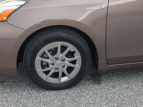 Used 2015 Toyota Prius V Two image 19