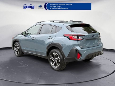 Used 2024 Subaru Crosstrek 2.0i Premium image 4