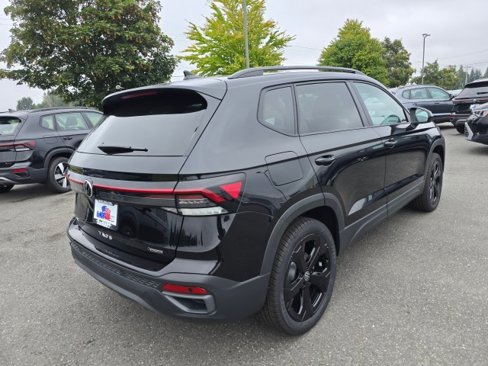 New 2025 Volkswagen Taos SE image 4