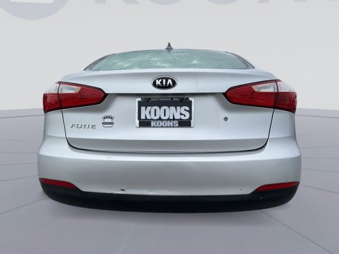 Used 2015 Kia Forte LX image 5