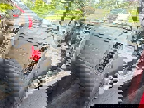 Used 2010 Ford Escape XLT image 25