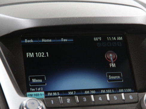 Used 2017 Chevrolet Equinox LT w/ Convenience Package image 10