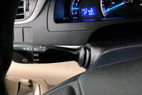 Used 2014 Toyota Camry LE image 30
