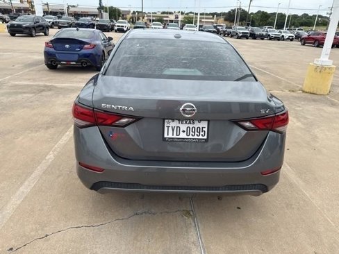 Used 2021 Nissan Sentra SV image 7