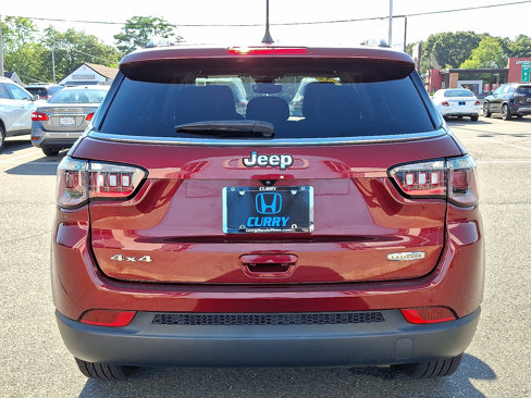 Used 2022 Jeep Compass Latitude image 5
