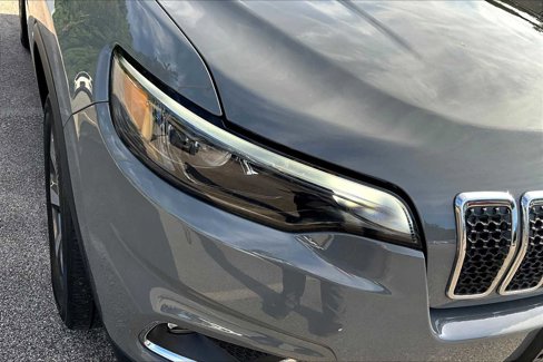 Used 2020 Jeep Cherokee Limited image 25