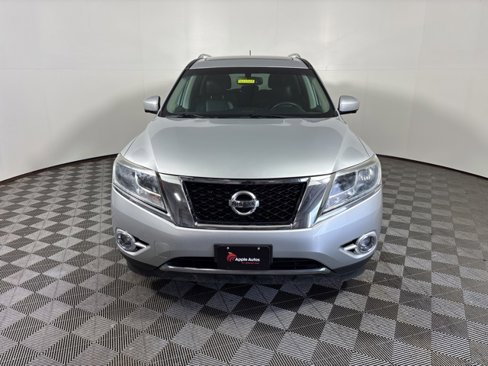 Used 2016 Nissan Pathfinder Platinum image 2