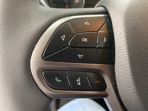 Used 2022 Jeep Cherokee Limited w/ Elite Package image 24