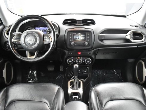 Used 2017 Jeep Renegade Limited image 9