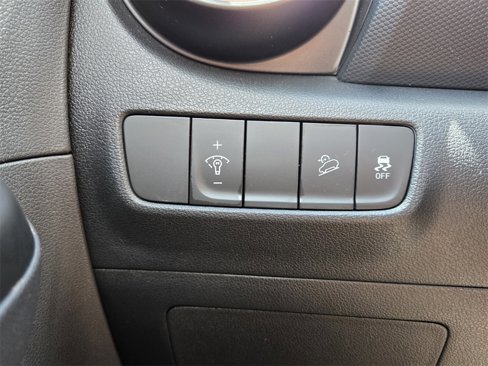 Certified 2023 Hyundai Kona SEL image 28