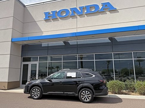Used 2023 Subaru Outback Premium image 29