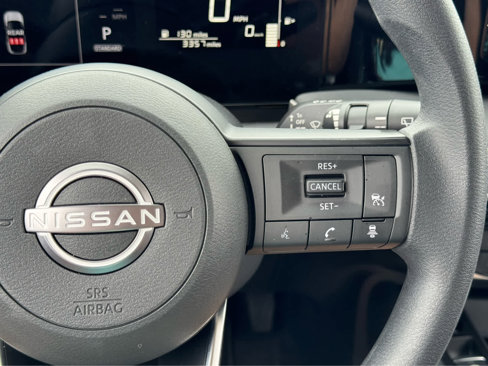 Used 2025 Nissan Kicks S image 13