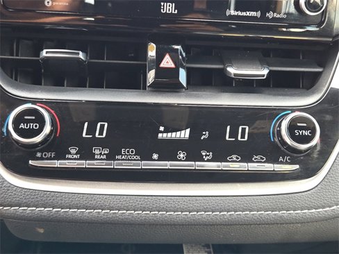 Used 2020 Toyota Corolla XSE image 21