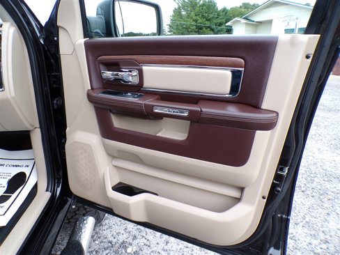 Used 2018 RAM 2500 Laramie w/ Off Road Package image 28