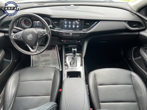 Used 2018 Buick Regal Essence w/ Driver Confidence Package #1 image 2