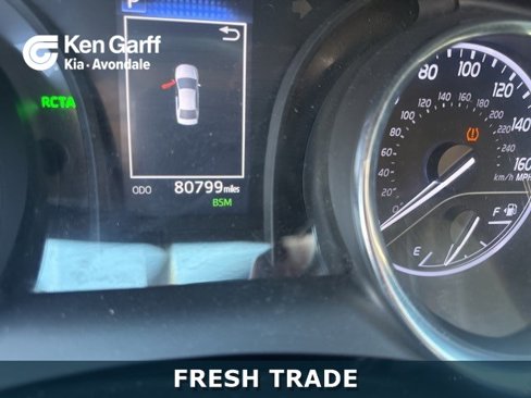 Used 2020 Toyota Camry SE image 1