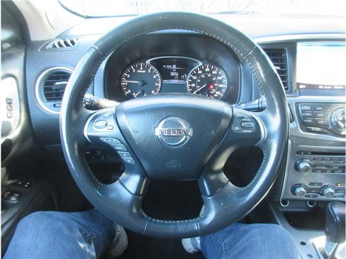 Used 2017 Nissan Pathfinder SL w/ SL Premium Package image 10