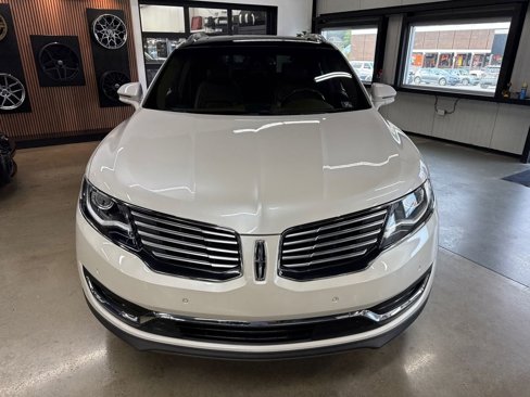 Used 2017 Lincoln MKX Reserve w/ Driver Assistance Package image 13