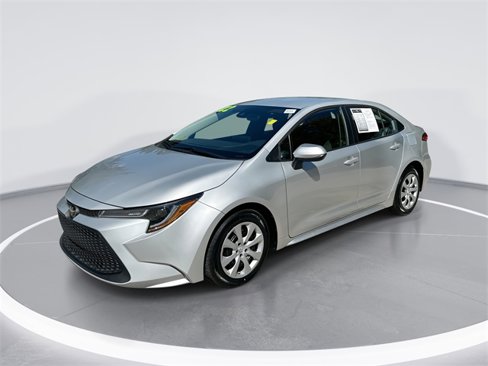 Used 2022 Toyota Corolla LE image 1