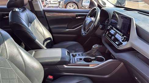 Used 2021 Toyota Highlander Platinum image 15