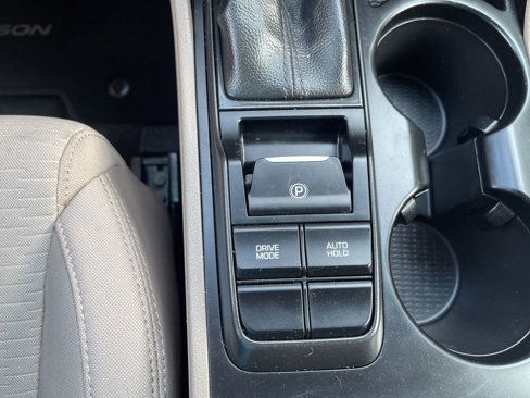 Used 2019 Hyundai Tucson SE image 31