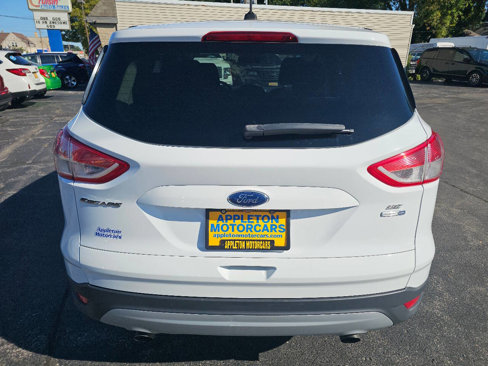 Used 2015 Ford Escape SE image 8
