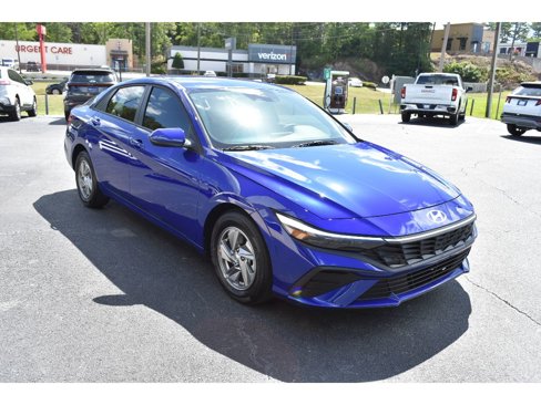 New 2025 Hyundai Elantra SE image 5