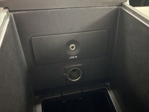 Used 2011 Ford Edge SEL image 31