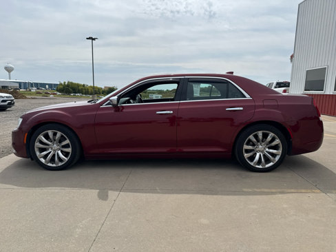 Used 2015 Chrysler 300 C Platinum w/ Light Group image 9