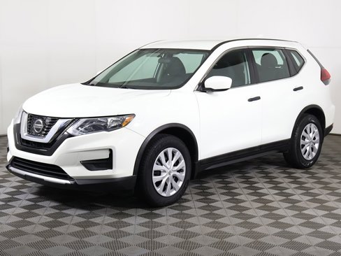 Used 2018 Nissan Rogue S image 5