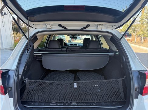 Used 2018 Subaru Outback 2.5i Limited image 40