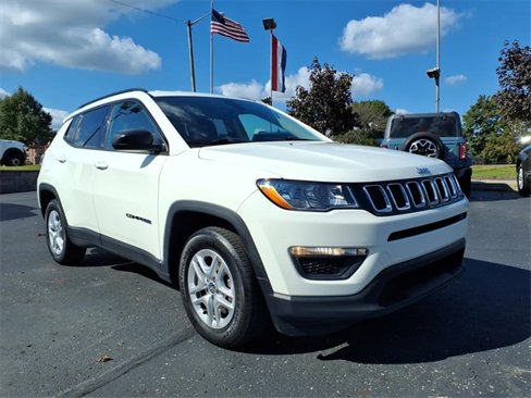Used 2018 Jeep Compass Sport w/ Tech Group image 3