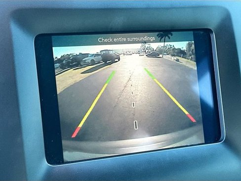 Used 2019 Jeep Cherokee Latitude Plus w/ Cold Weather Group image 13