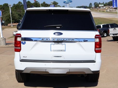 Used 2021 Ford Expedition XLT image 4