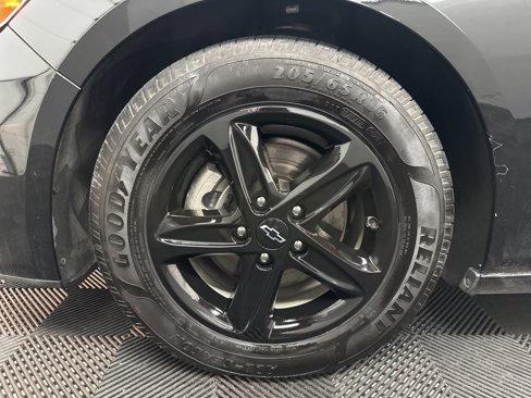 Used 2023 Chevrolet Malibu LS image 37
